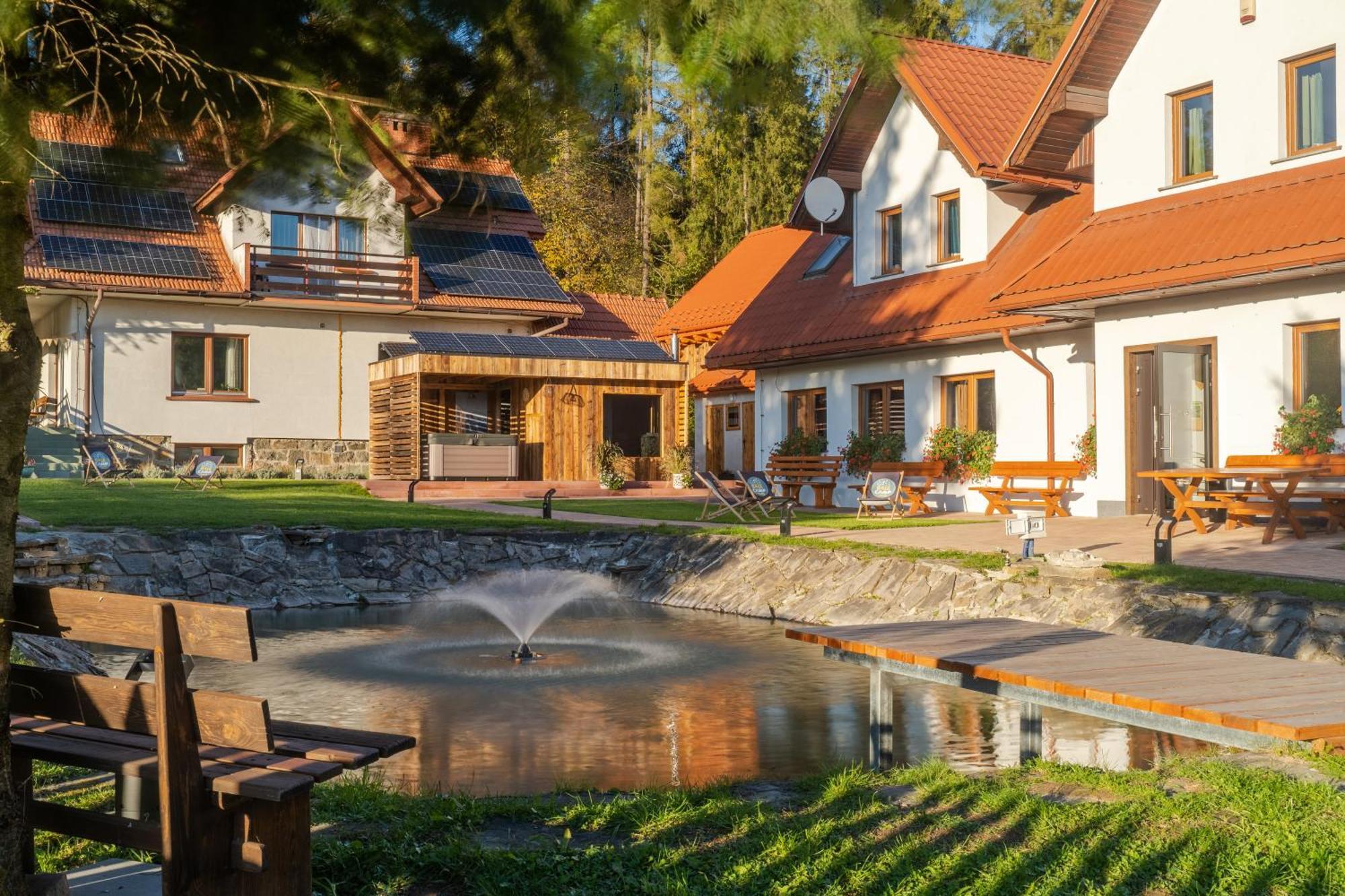 Hotel Base Camp Pieniny Niedzica Esterno foto